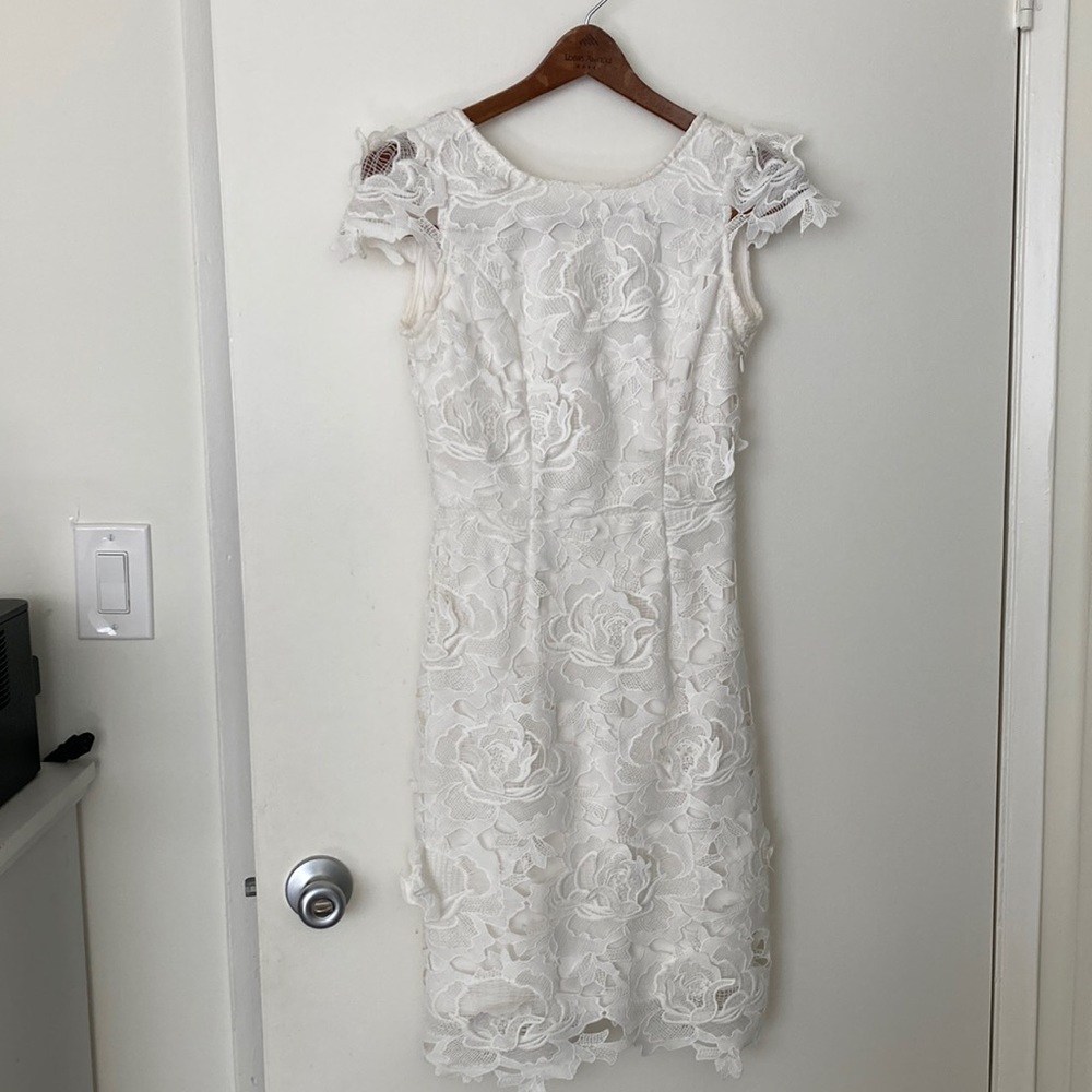 Lord & Taylor 3D white dress